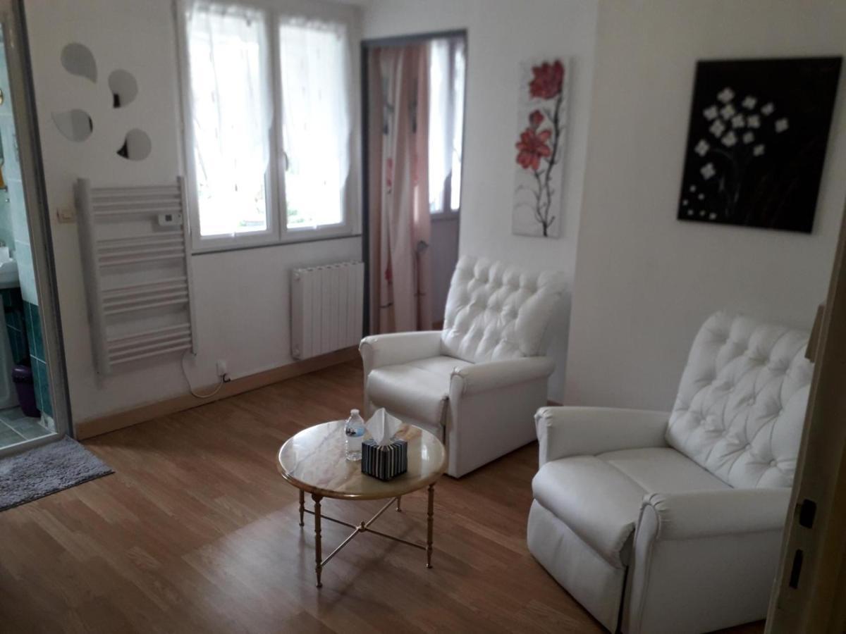 Bed and Breakfast Le Jardin Fleuri Saint-Nazaire  Esterno foto