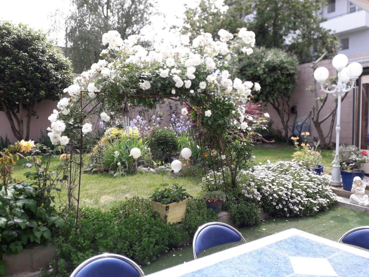 Bed and Breakfast Le Jardin Fleuri Saint-Nazaire  Esterno foto